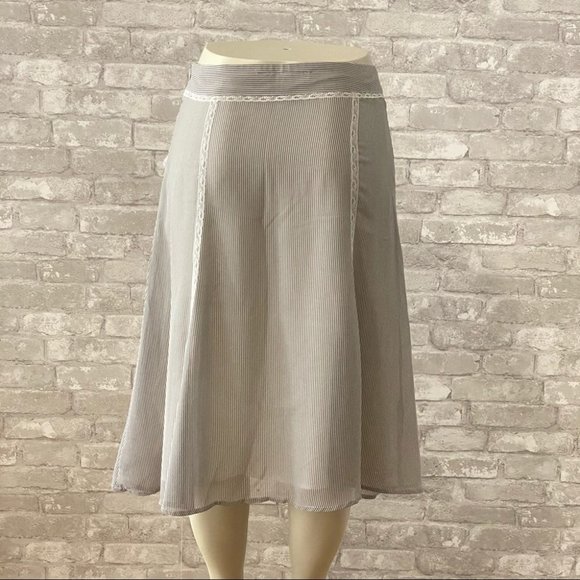 NWOT Lightweight A-Line Skirt - Picture 3 of 9